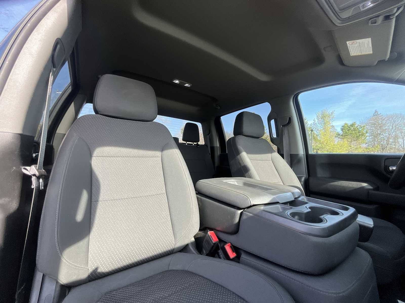 Used 2022 Chevrolet Silverado 2500 Custom w/ Custom Value Package AWD/4WD image 21