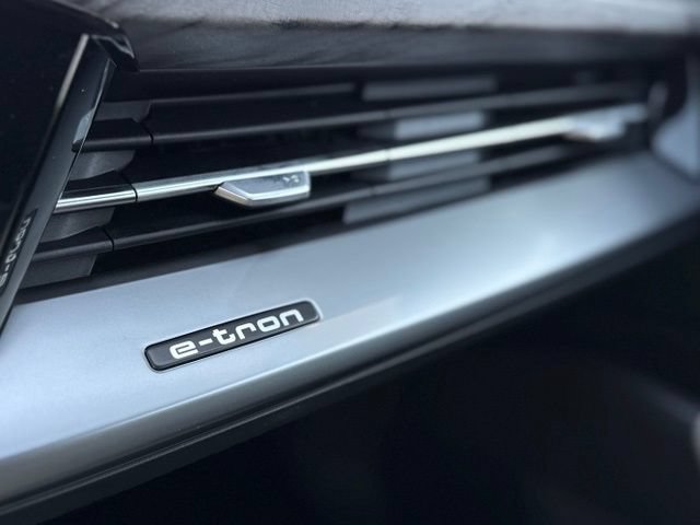 Used 2023 Audi Q4 e-tron Premium Plus w/ Premium Plus AWD/4WD image 31
