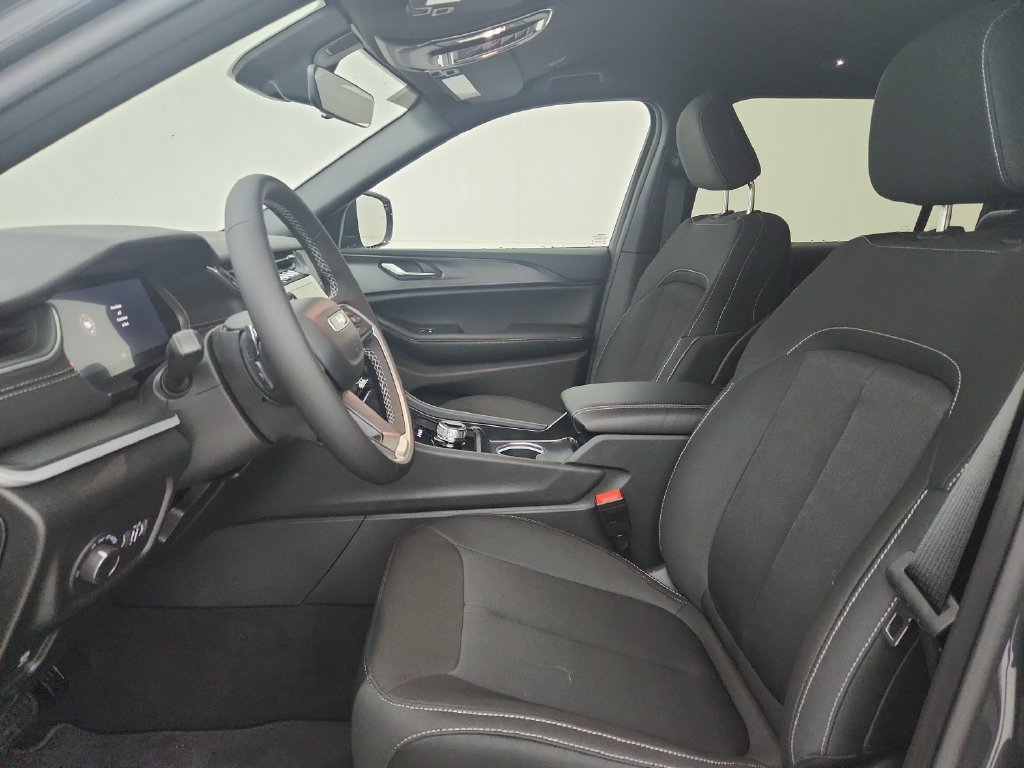 New 2026 Jeep Grand Cherokee L Laredo AWD/4WD image 18