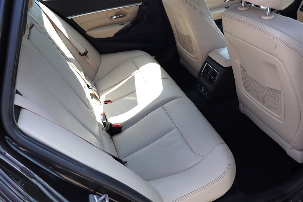 Used 2018 BMW 328d xDrive Wagon AWD/4WD image 22