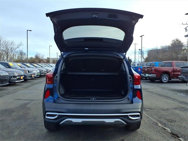 Used 2021 Kia Seltos SX image 11