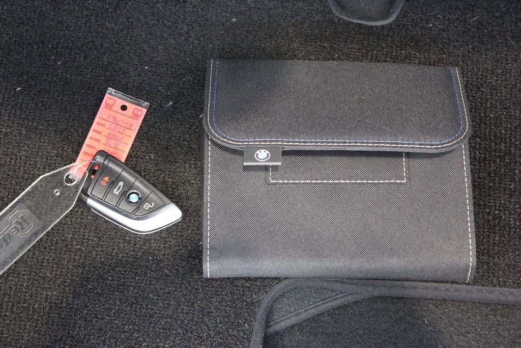 Used 2023 BMW Z4 sDrive30i w/ Premium Package image 34