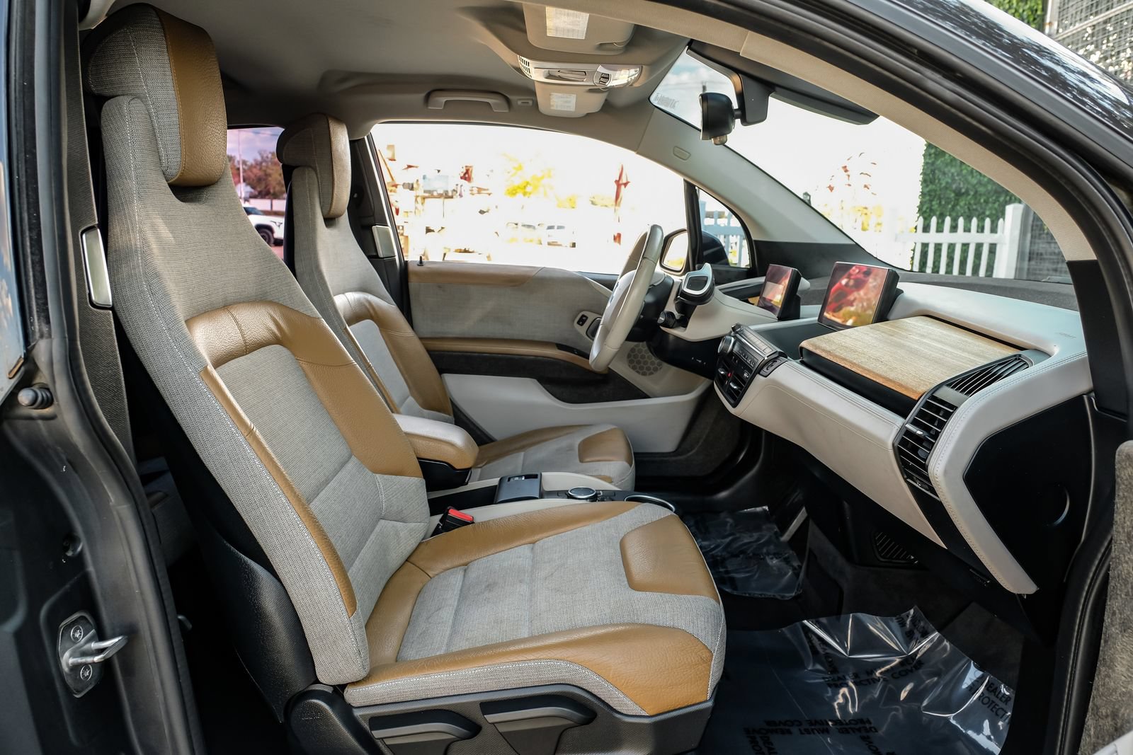 Used 2015 BMW i3 w/ Range Extender RWD image 30