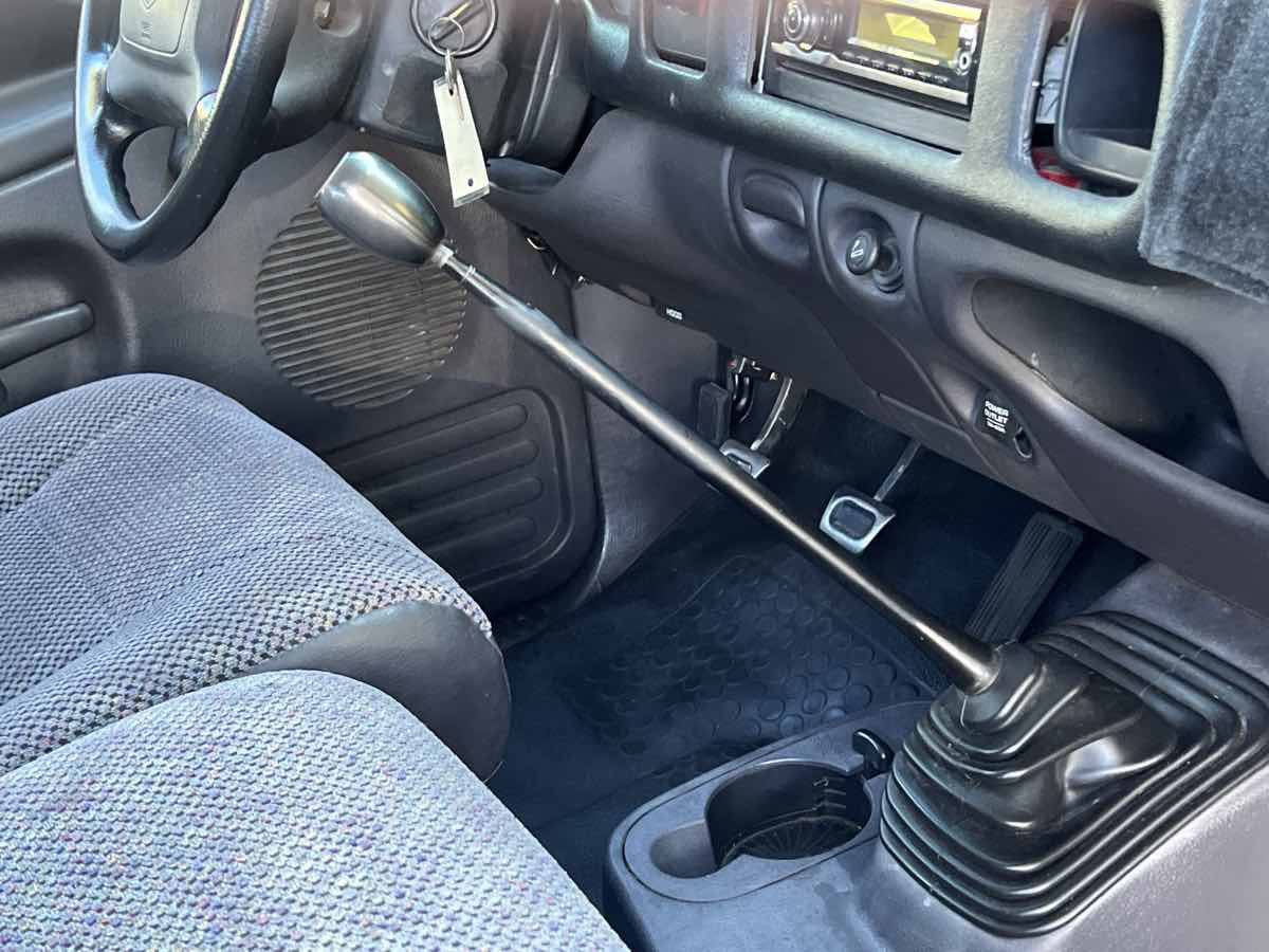 Used 2001 Dodge Ram 1500 Truck 2WD Quad Cab image 14