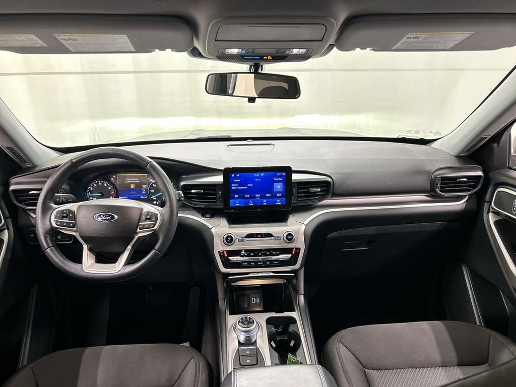 Used 2022 Ford Explorer XLT w/ Class IV Trailer Tow Package image 18