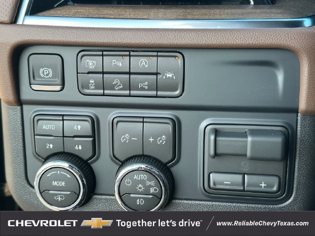New 2026 Chevrolet Tahoe High Country AWD/4WD image 22