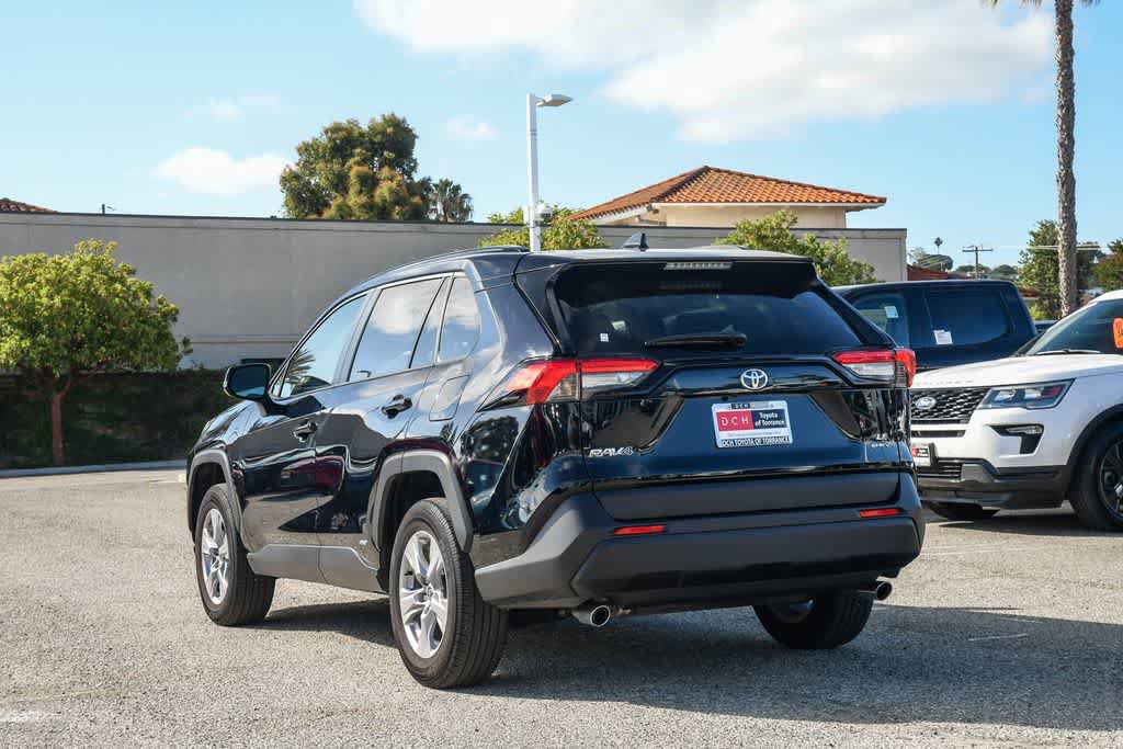 Used 2025 Toyota RAV4 LE AWD/4WD image 9
