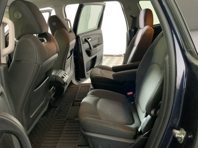 Used 2017 Chevrolet Traverse LT image 31