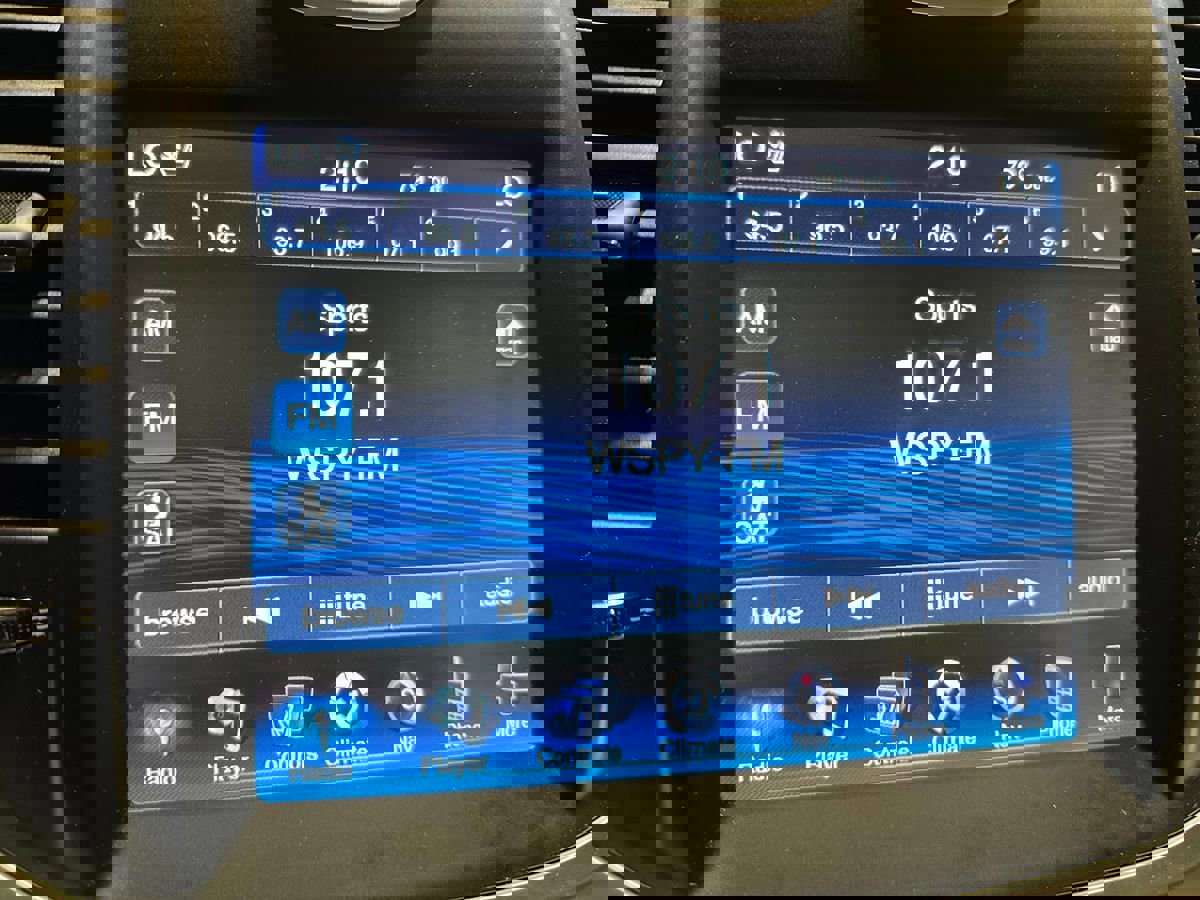 Used 2013 Chrysler 300 C w/ Light Group image 35