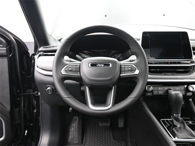 New 2025 Jeep Compass Latitude w/ Sun & Sound Group image 27