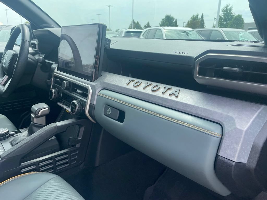 Used 2024 Toyota Tacoma 4x4 Double Cab Hybrid image 30