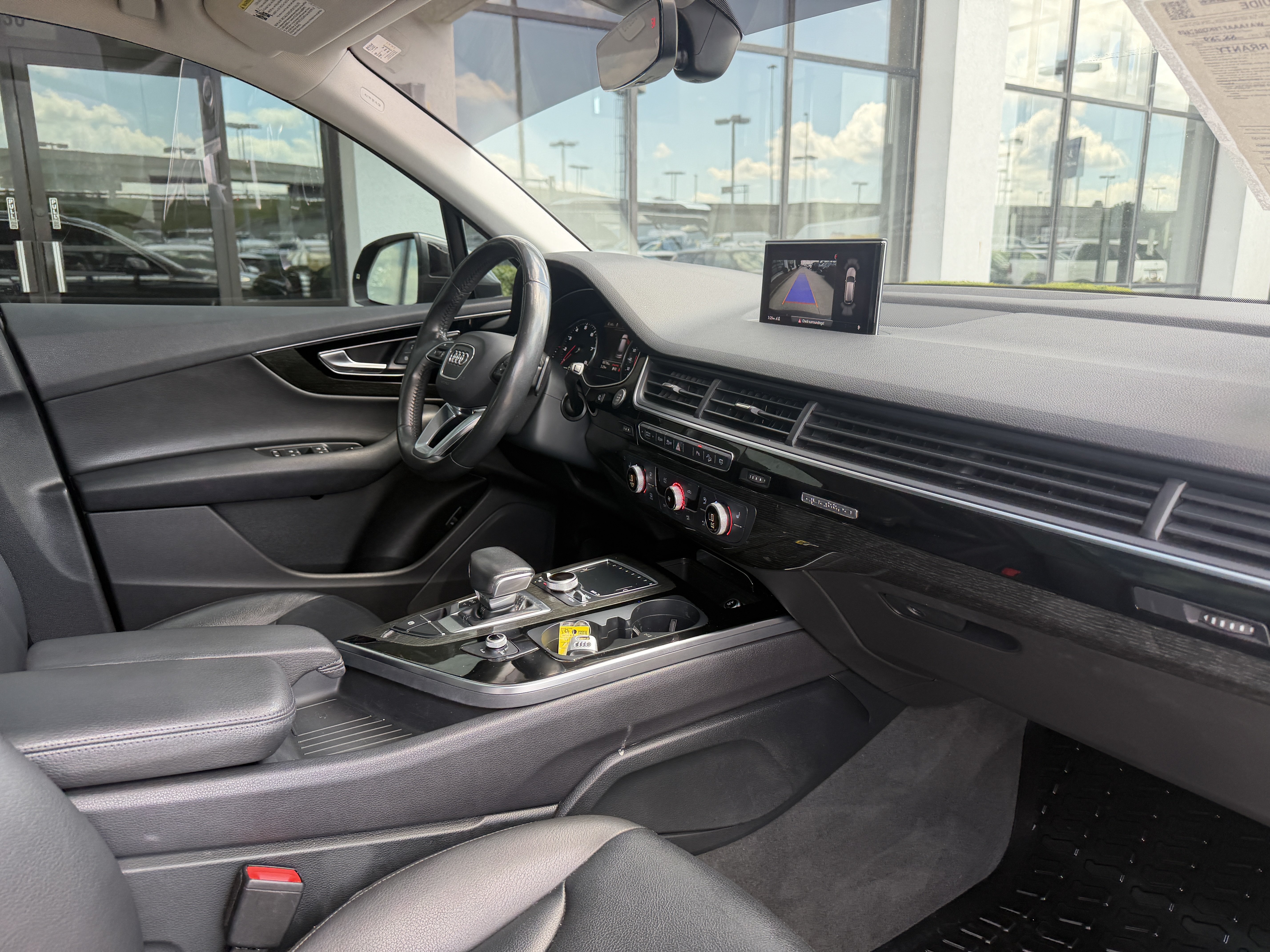 Used 2019 Audi Q7 3.0T Premium w/ Convenience Package AWD/4WD image 23