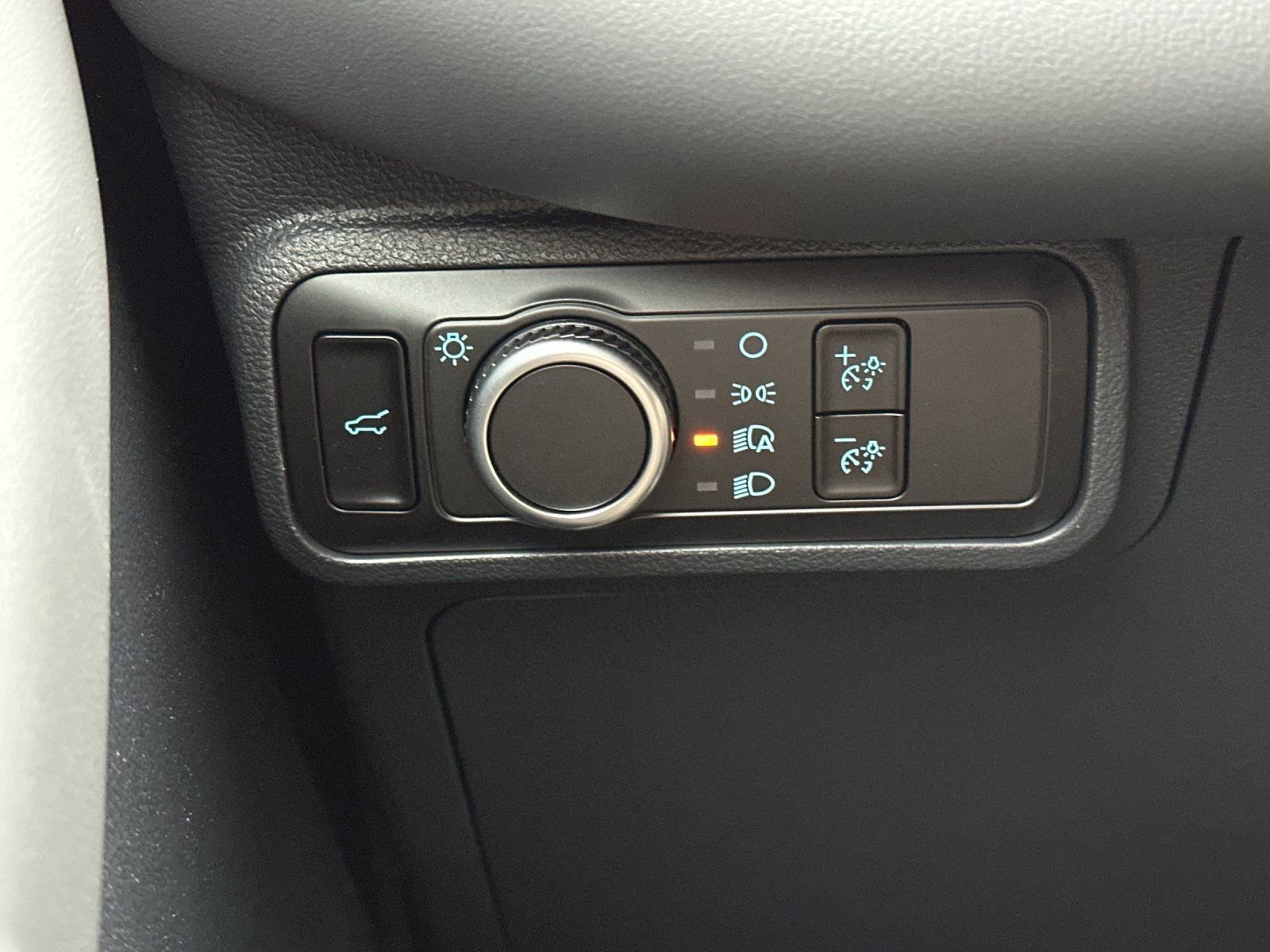 New 2026 Ford Explorer Active image 30