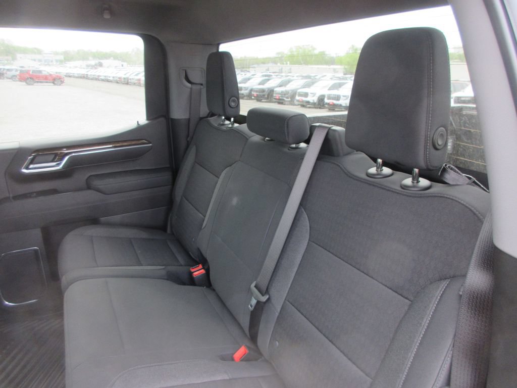 New 2026 GMC Sierra 1500 SLE w/ Max Trailering Package AWD/4WD image 14