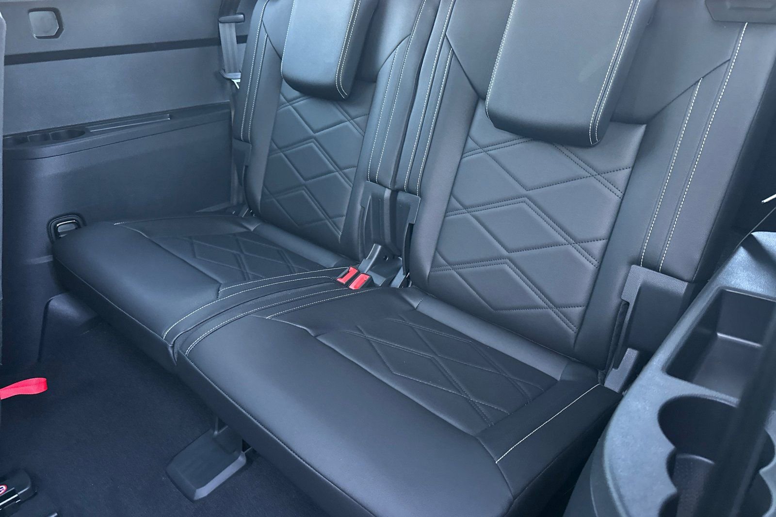 New 2026 Volkswagen Atlas SE image 13