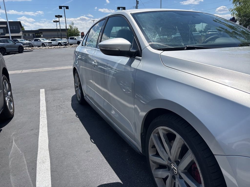 Used 2012 Volkswagen Jetta GLI Autobahn FWD image 12