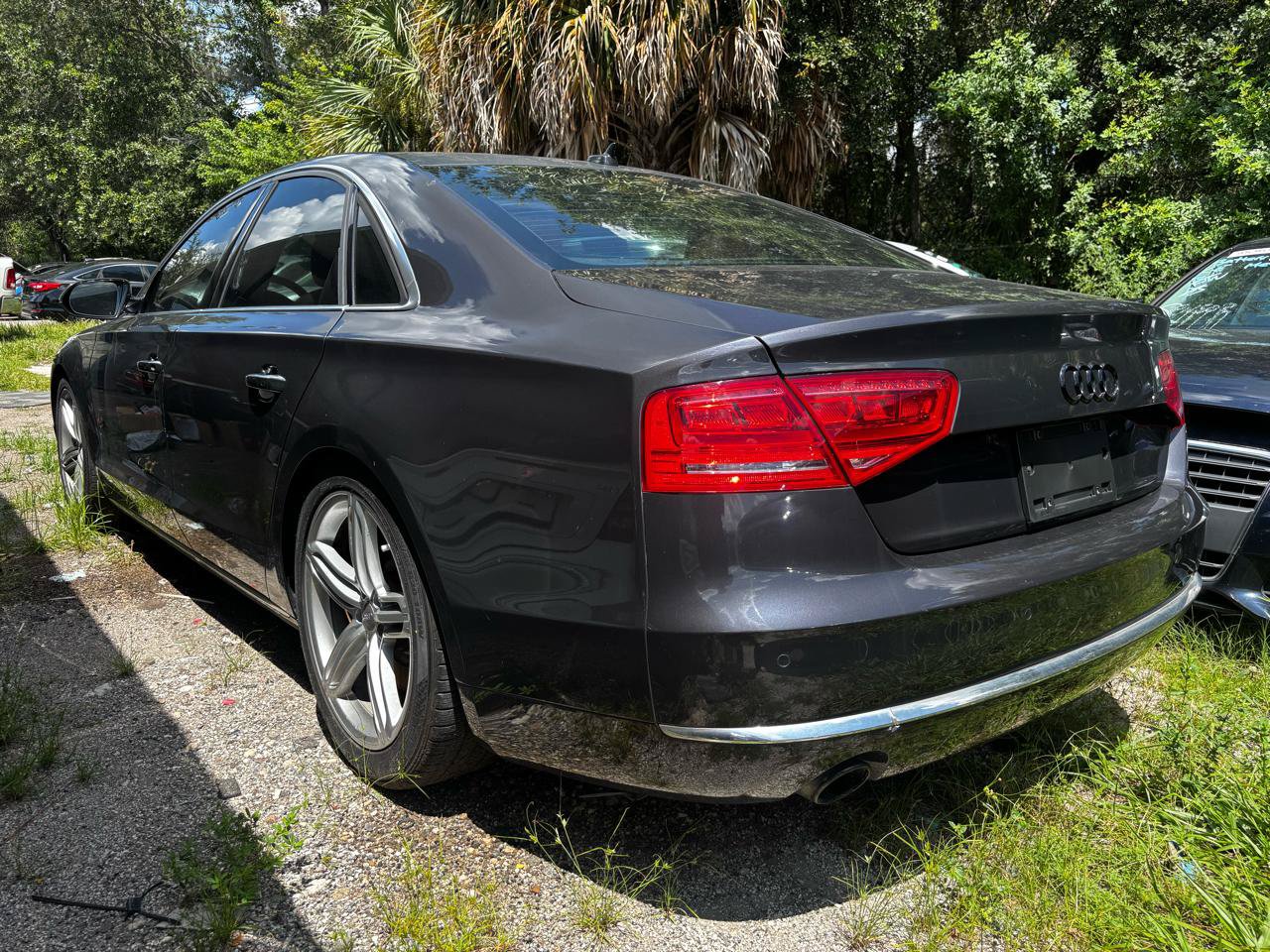 Used 2011 Audi A8 4.2 AWD/4WD image 3