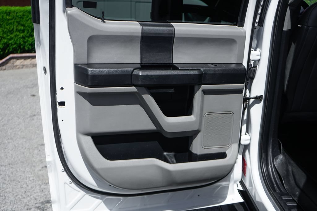 Used 2019 Ford F550 2WD Crew Cab Super Duty image 32