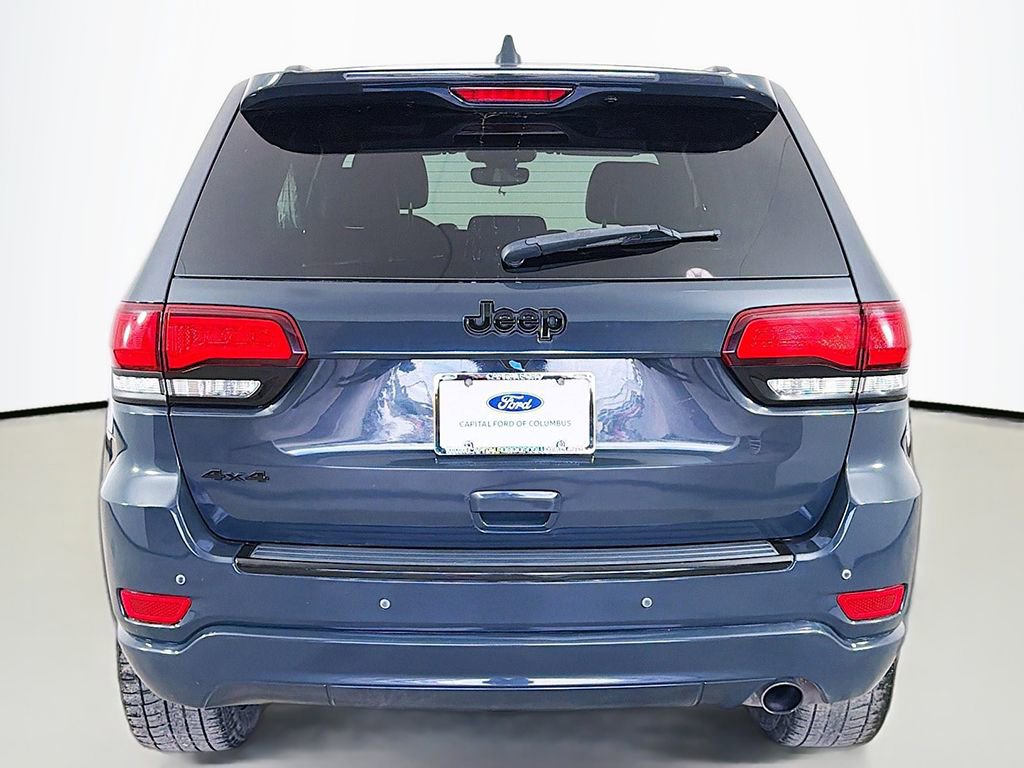 Used 2017 Jeep Grand Cherokee Altitude image 9