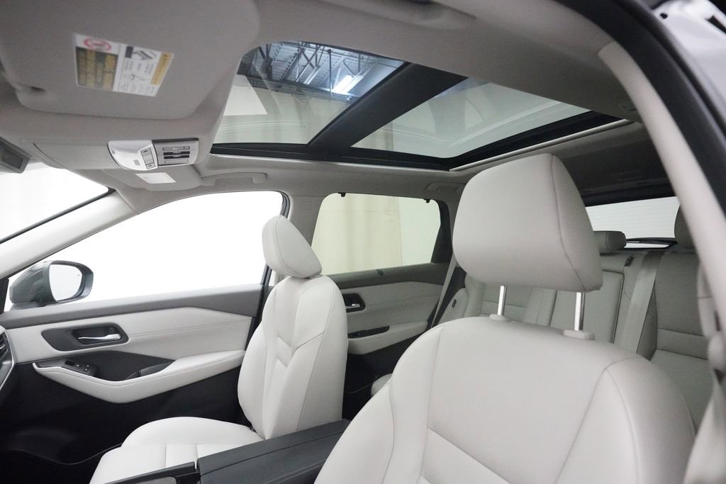 Certified 2025 Nissan Rogue SV w/ SV Premium Package image 32