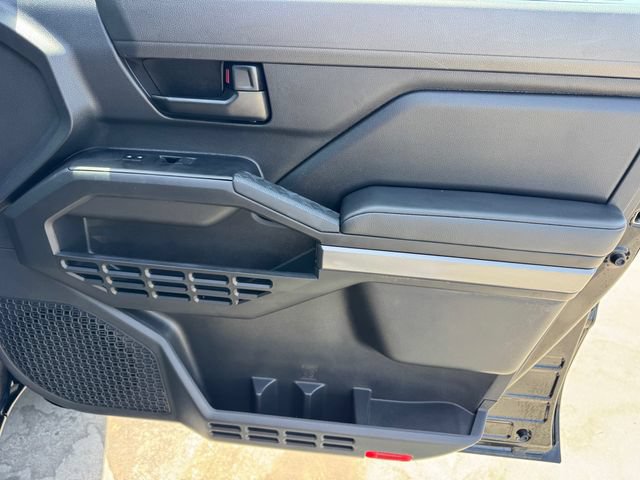 Used 2026 Toyota Tacoma SR5 AWD/4WD image 7