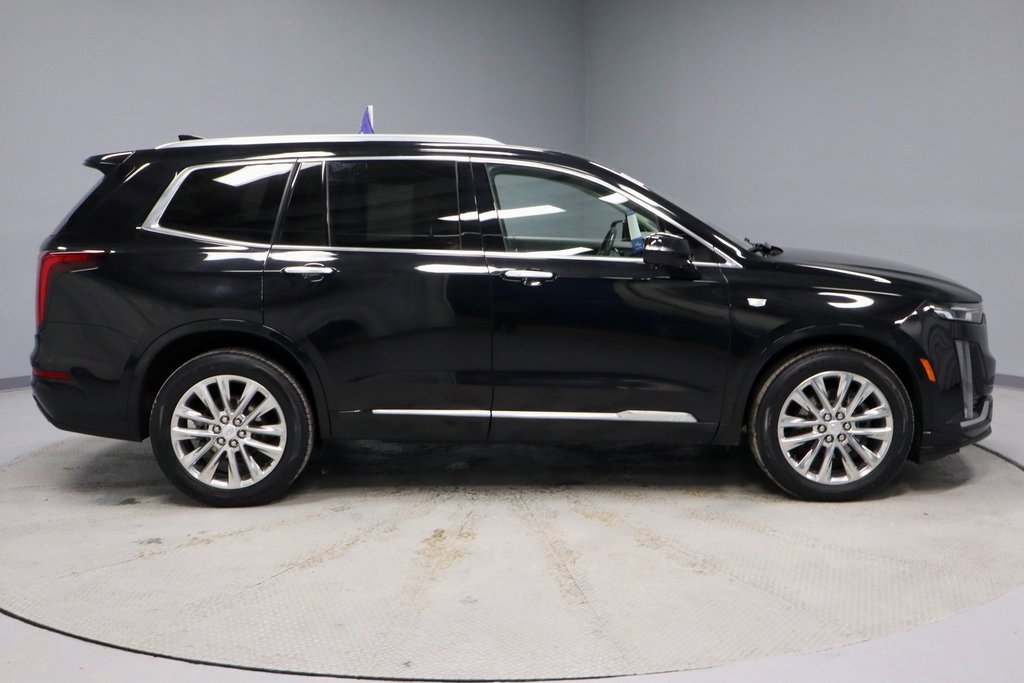 Used 2023 Cadillac XT6 Premium Luxury w/ Technology Package image 12