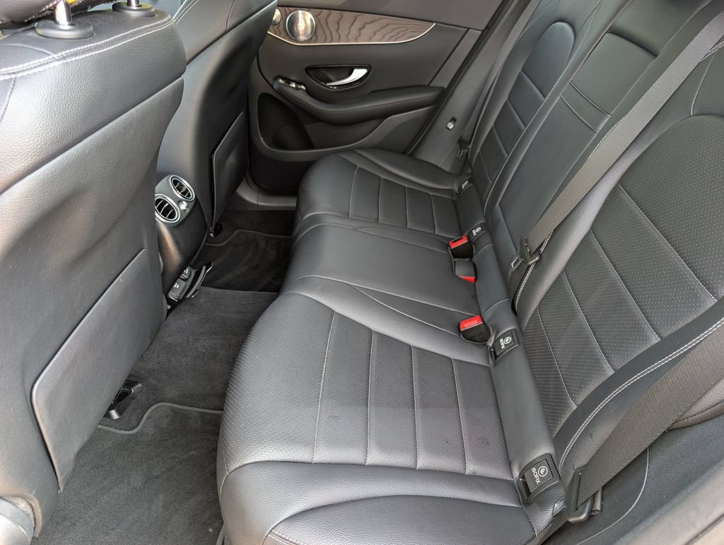 Used 2017 Mercedes-Benz GLC 300 4MATIC Coupe image 19