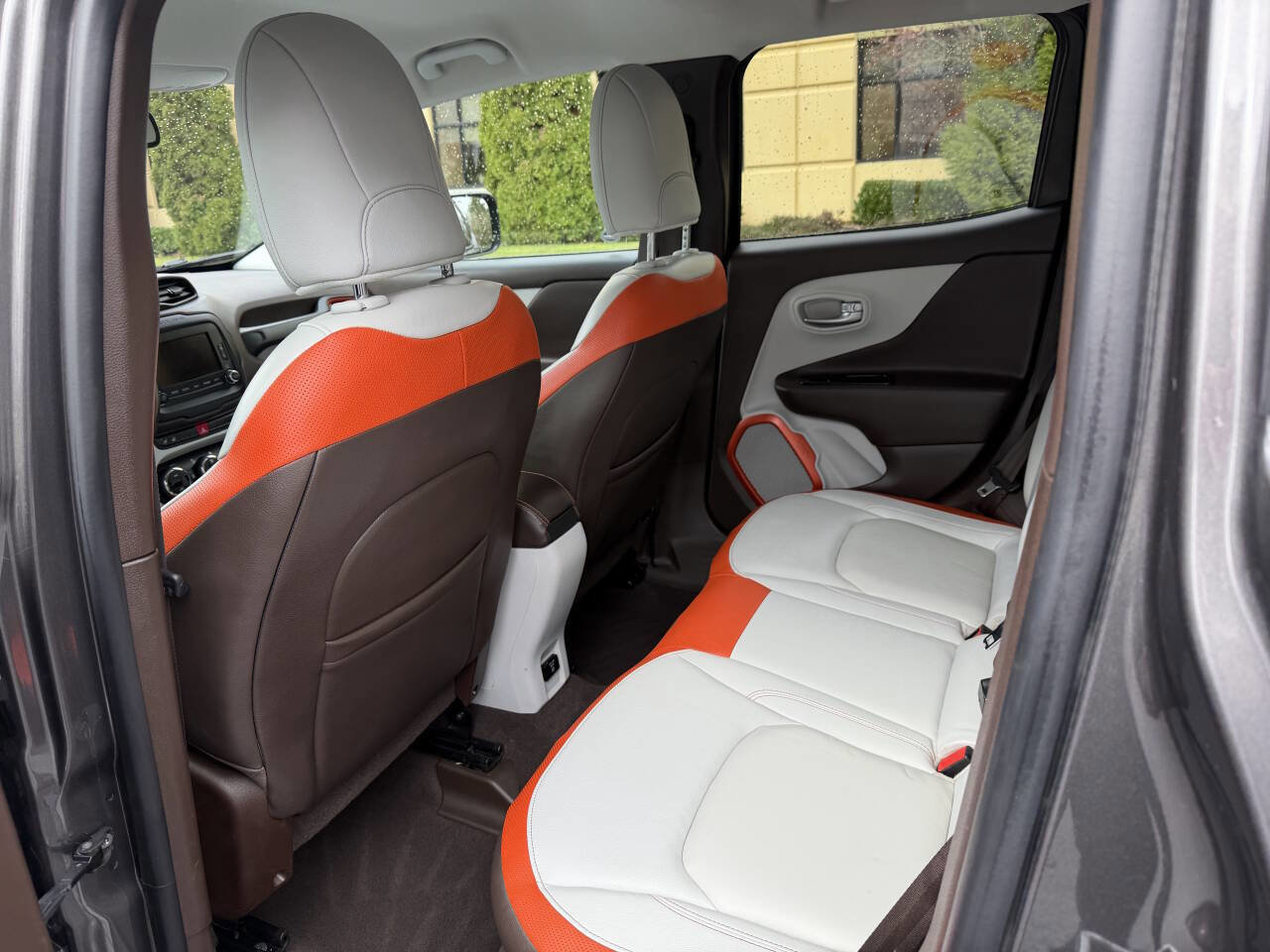 Used 2017 Jeep Renegade Limited image 24