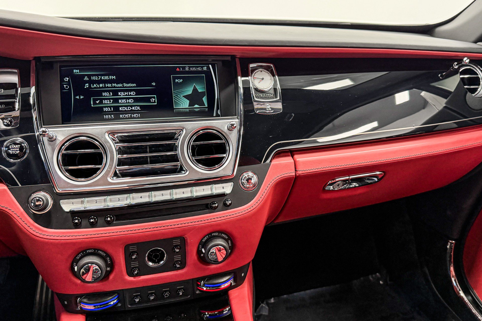 Used 2019 Rolls-Royce Wraith RWD image 26