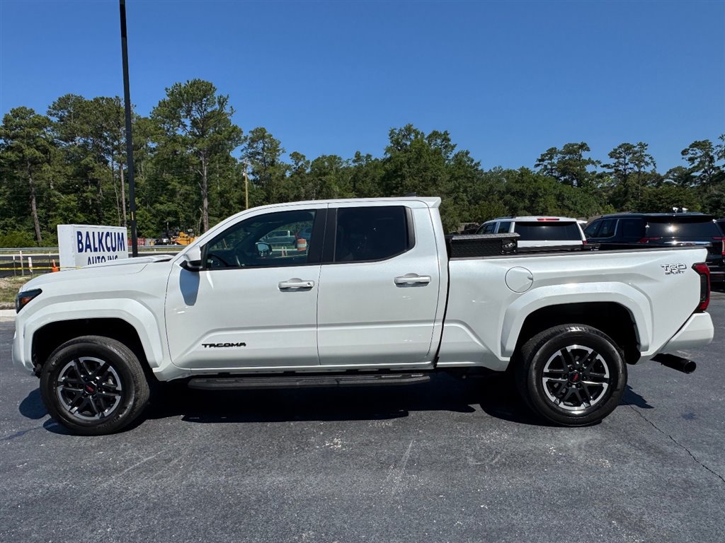 Used 2024 Toyota Tacoma TRD Sport RWD image 5