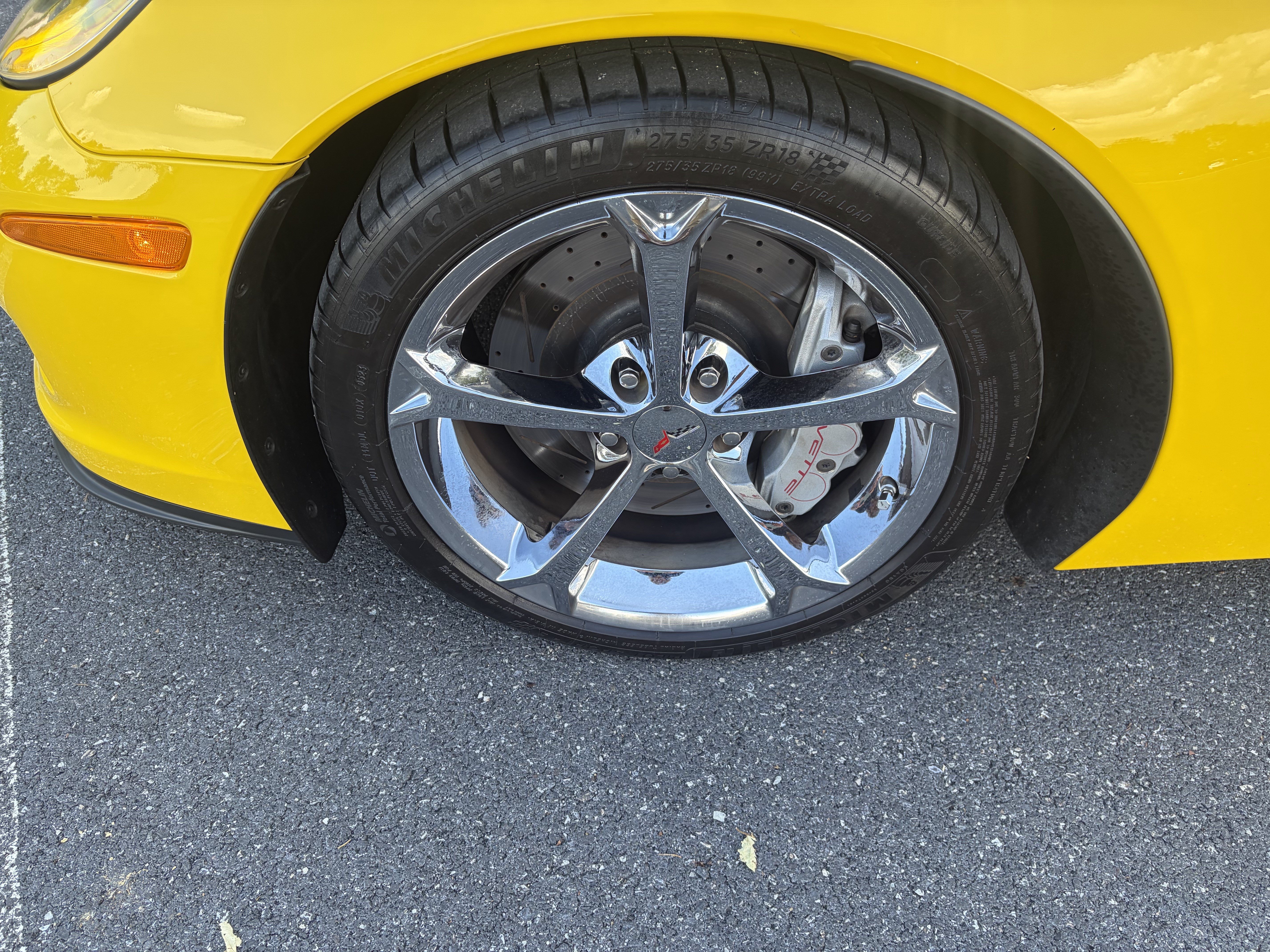Used 2010 Chevrolet Corvette Grand Sport w/ Preferred Equipment Group RWD image 10