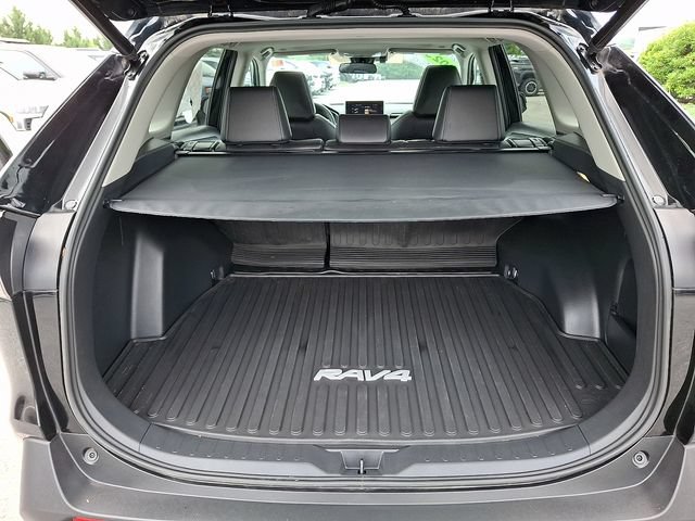 Certified 2023 Toyota RAV4 XLE Premium AWD/4WD image 28