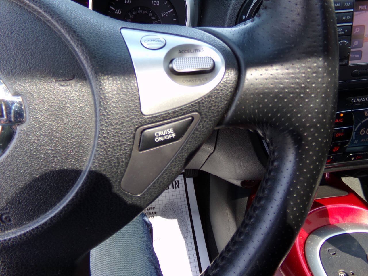 Used 2012 Nissan Juke SL AWD/4WD image 27
