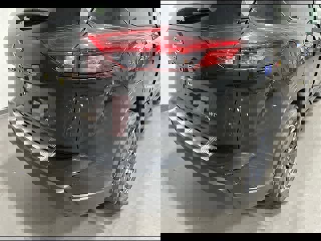 Used 2025 Nissan Rogue SV image 36