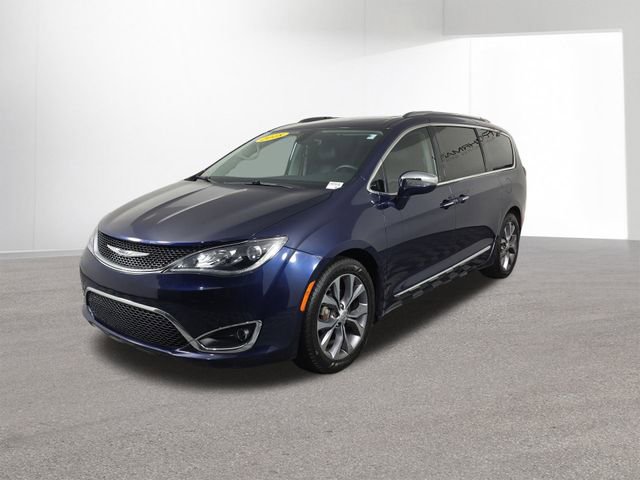 Used 2018 Chrysler Pacifica Limited w/ Tire & Wheel Group image 44