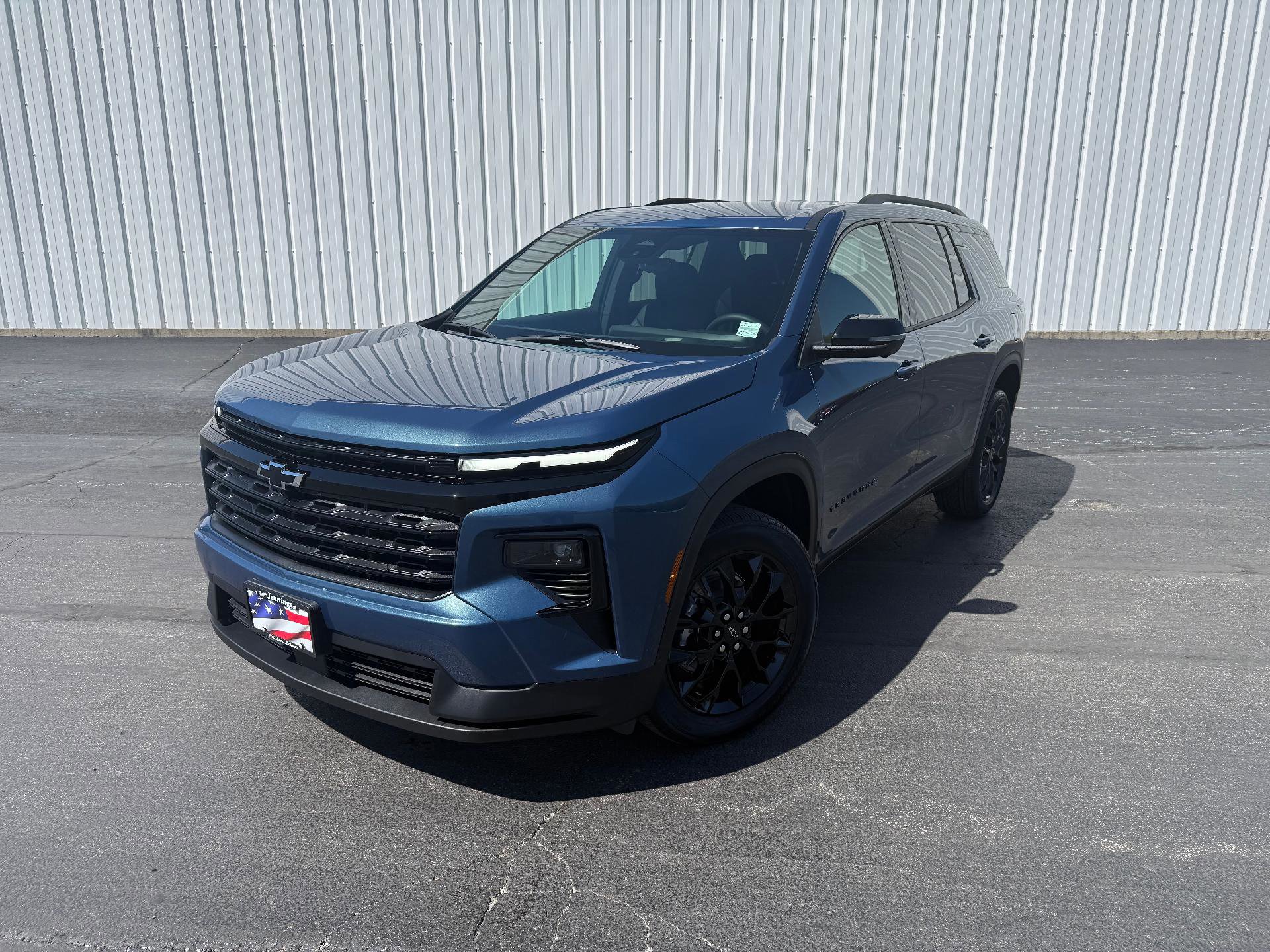 New 2026 Chevrolet Traverse LT FWD image 1