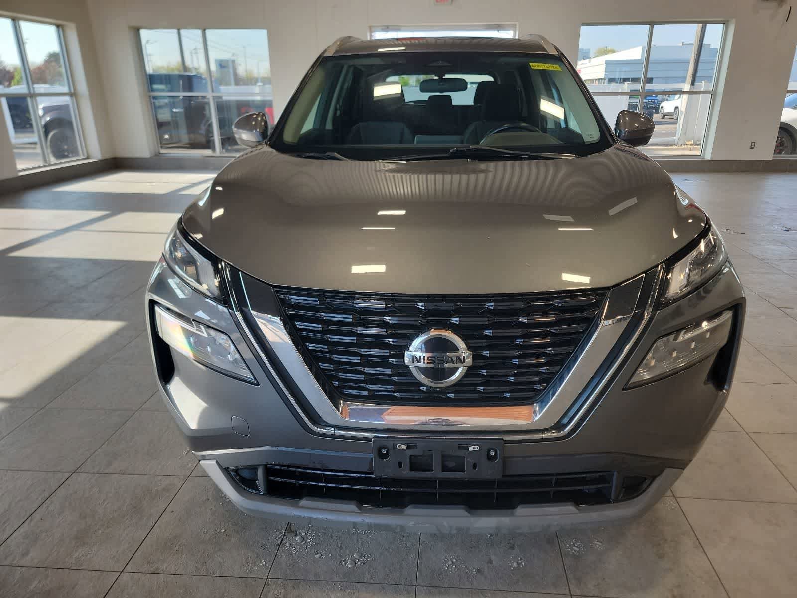 Used 2021 Nissan Rogue SV AWD/4WD image 3