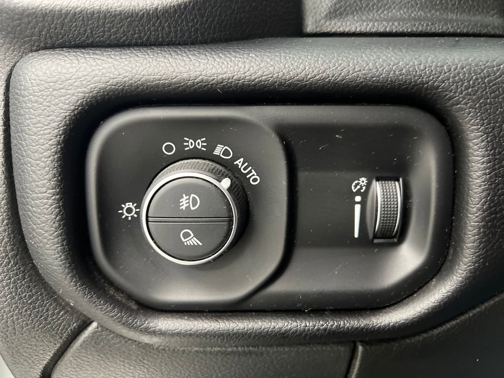 Used 2024 RAM 2500 Big Horn image 38