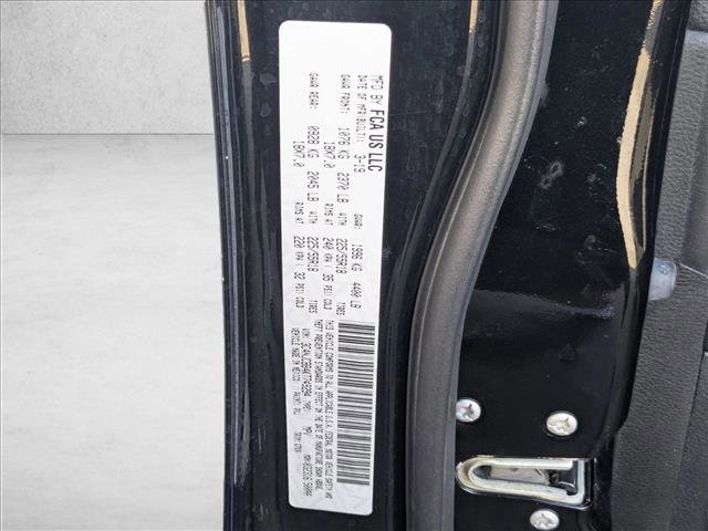 Used 2019 Jeep Compass Latitude FWD image 22