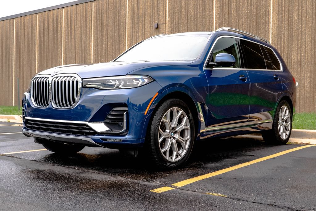 Used 2022 BMW X7 xDrive40i w/ Premium Package AWD/4WD image 4