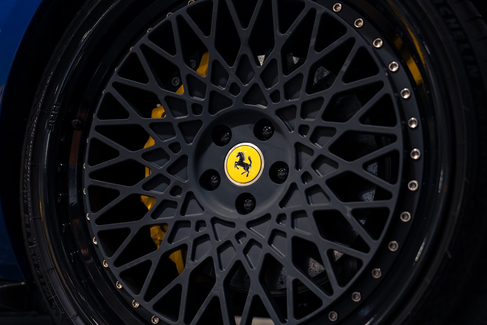 Used 2021 Ferrari 812 GTS RWD image 18