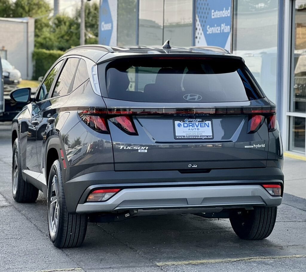 Used 2025 Hyundai Tucson Blue AWD/4WD image 32