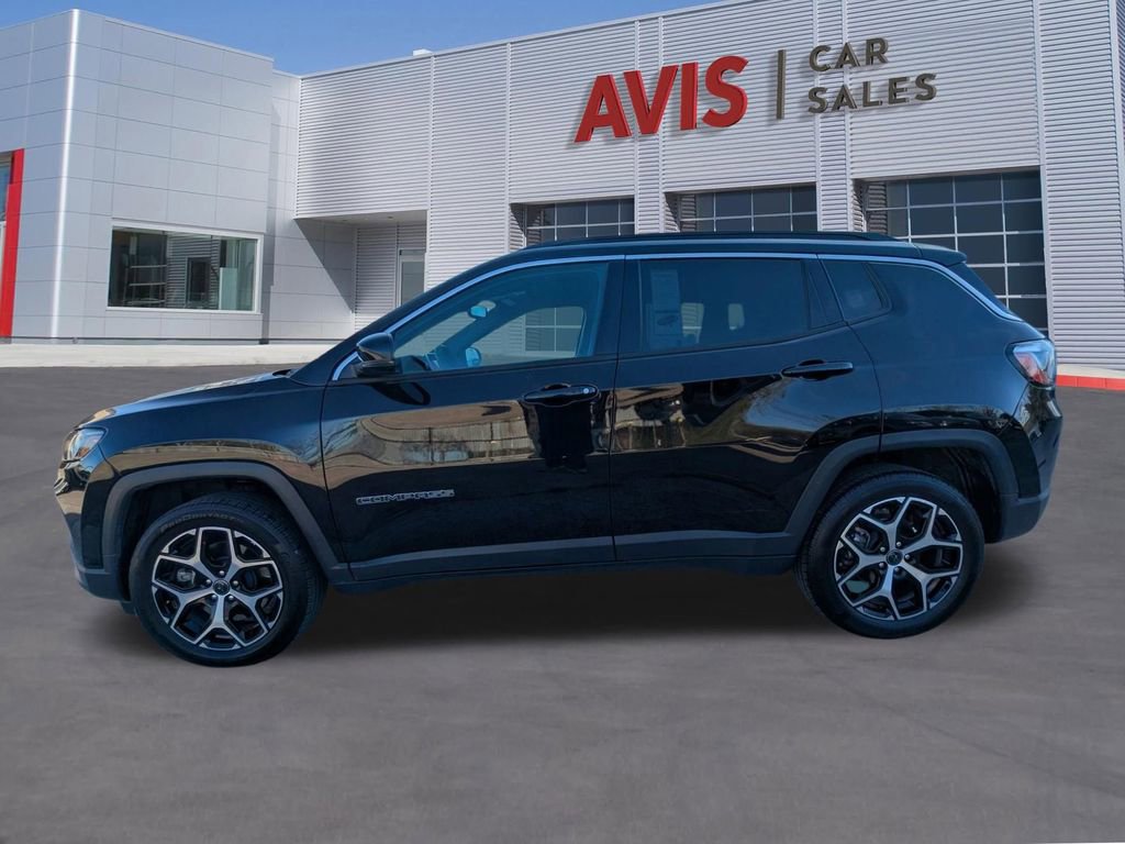 Used 2025 Jeep Compass Limited image 7