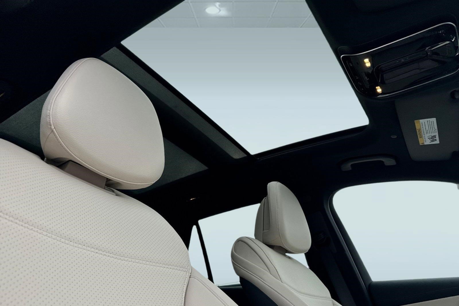 Certified 2025 Mercedes-Benz GLC 300 4MATIC image 13