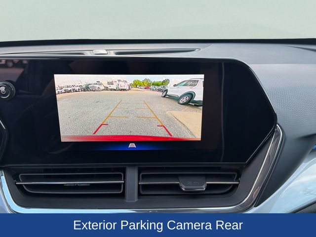 Used 2025 Chevrolet Trax LT FWD image 11