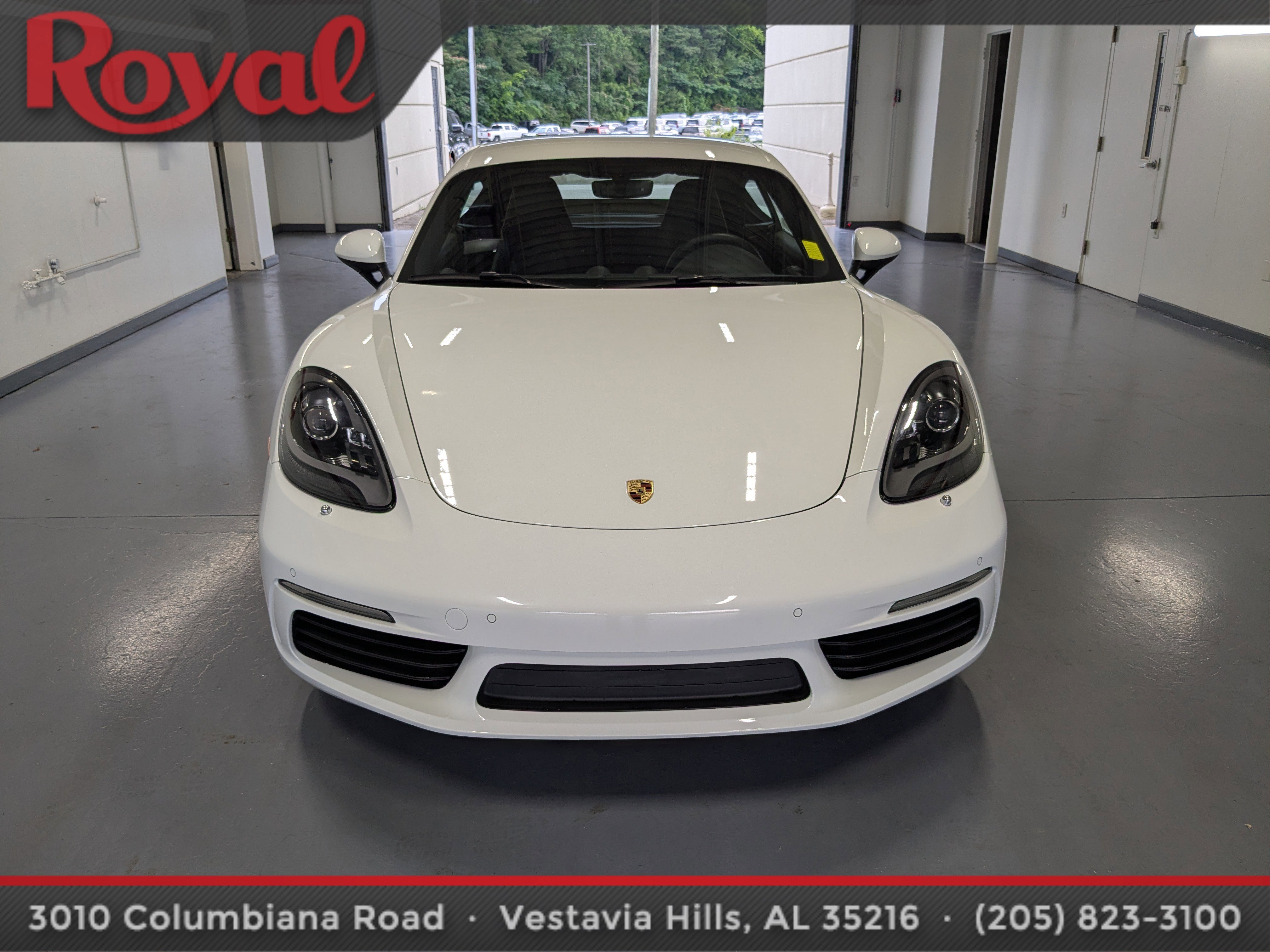 Used 2018 Porsche 718 Cayman RWD image 6