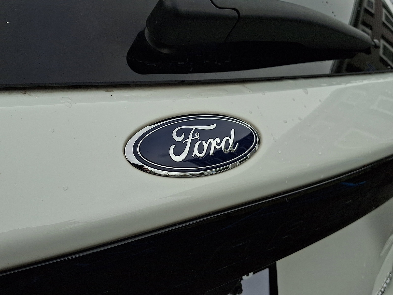 Certified 2023 Ford Explorer ST-Line w/ Class IV Trailer Tow Package image 32