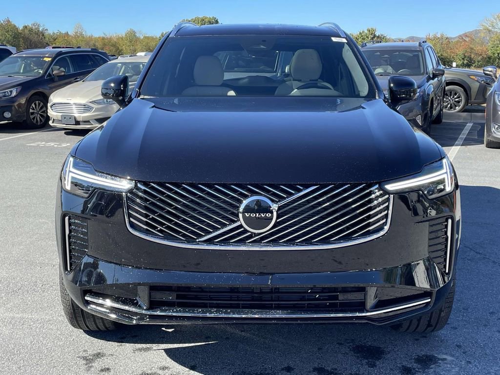 New 2026 Volvo XC90 B6 Core image 24