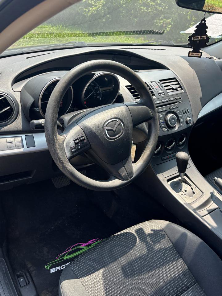 Used 2013 MAZDA MAZDA3 i SV FWD image 18