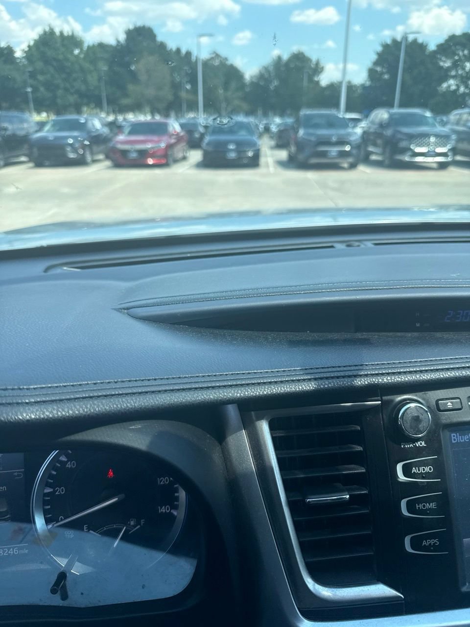 Used 2015 Toyota Highlander XLE FWD image 7